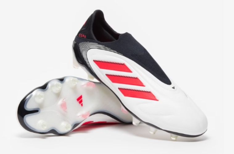 Copa Pure 3 Elite Laceless Firm Ground Boots